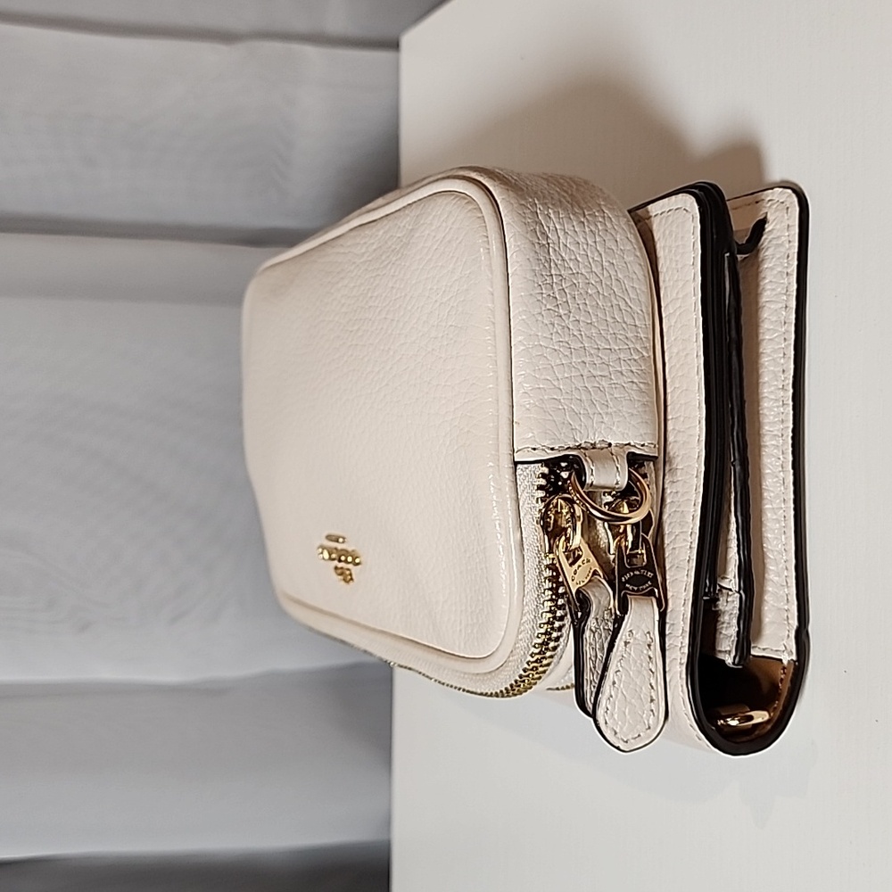 Coach Anna Fold-over Clutch Crossbody And Camera Bag With Strap - Picture 8 of 17